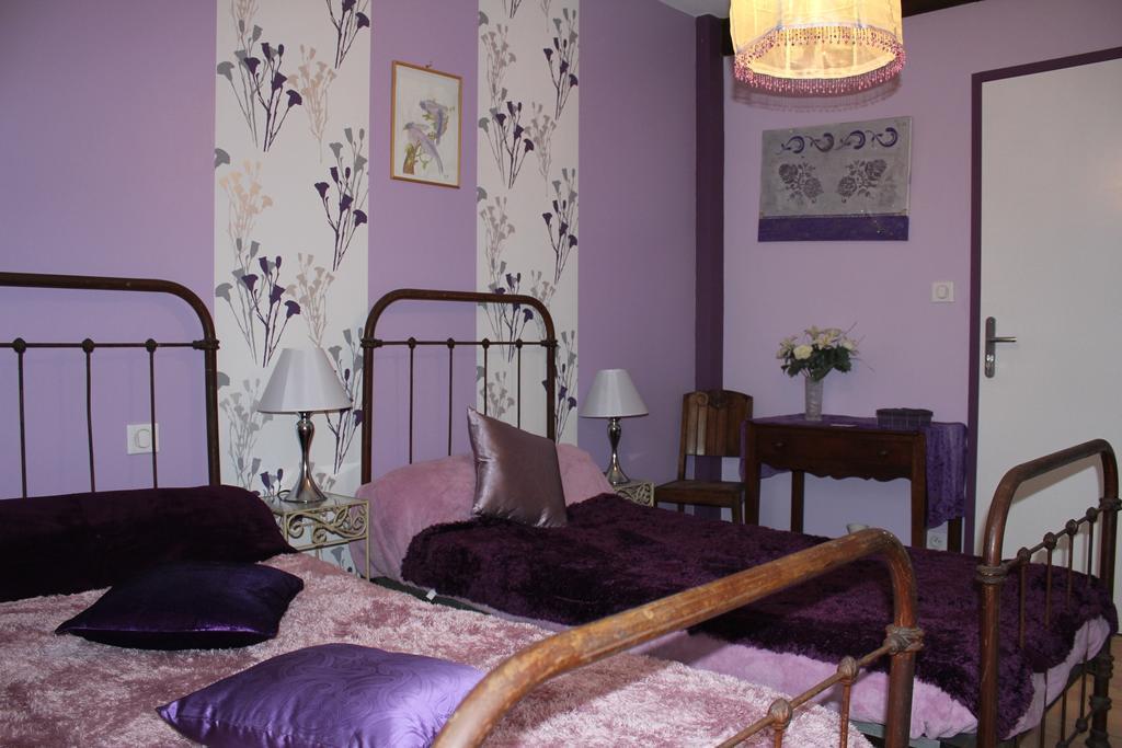 L'Oustal De L'Annetta Chambres Et Tables D'Hotes Comus Room photo
